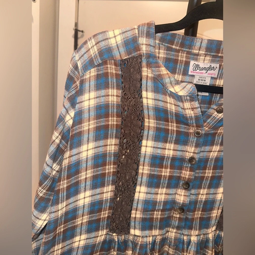 Wrangler‎ Size Medium Women's Blue and Brown Plaid Crochet Button-Up Tunic Dress